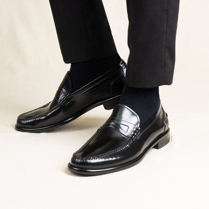 Men´s black leather loafers