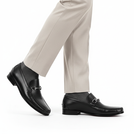 Classic stitched moccasins with buckle for men