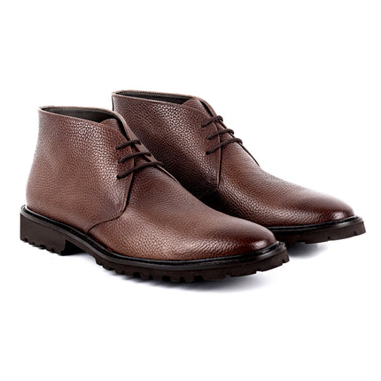 Hand‑painted chukka boots with track sole for men