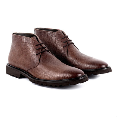 Hand‑painted chukka boots with track sole for men