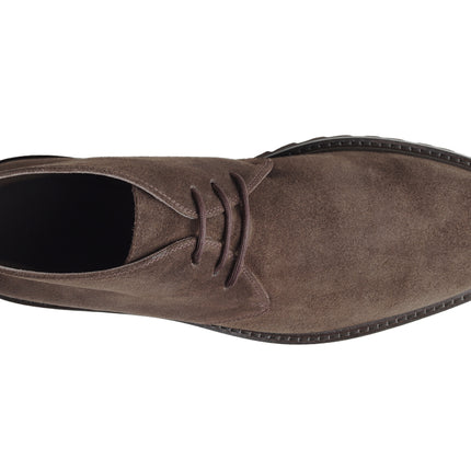 Suede chukka boots with track sole for men
