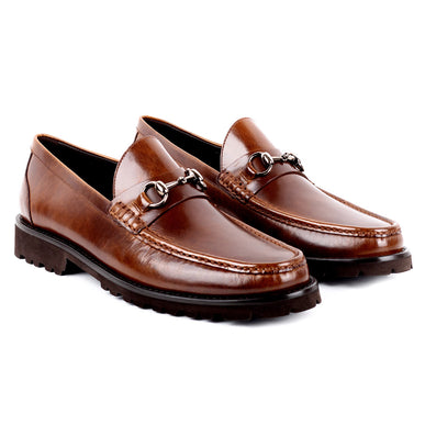 Men's moccasins with track sole and buckle