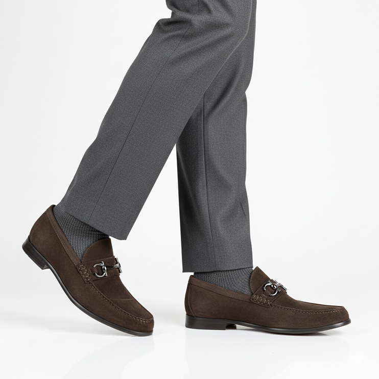 Mocasines clásicos de ante con hebilla para hombre