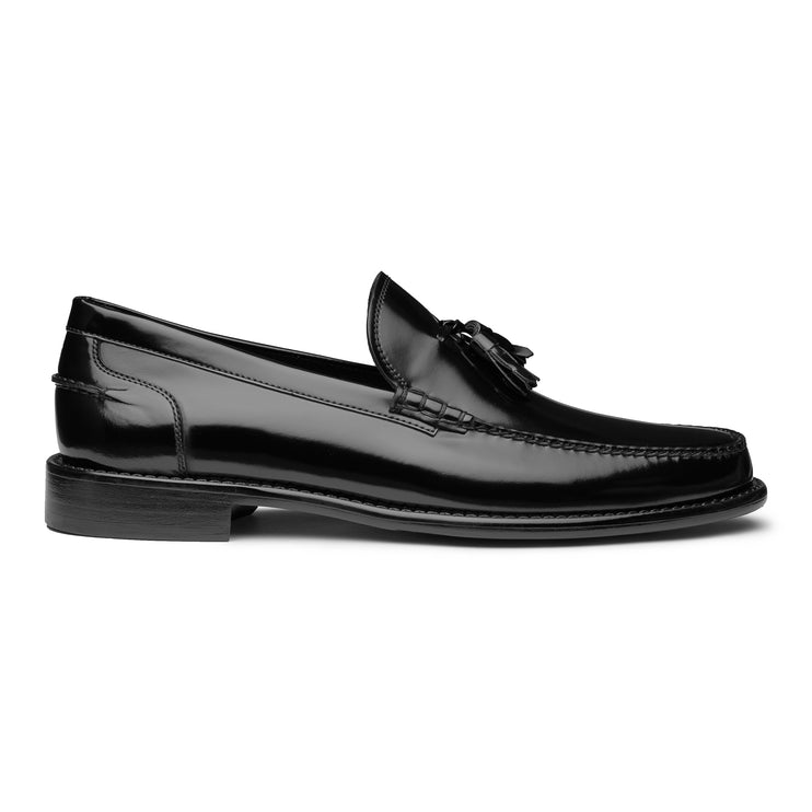 tassel-moccasin